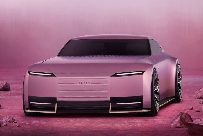 Jaguar Type 00 &ndash; Miami Pink
